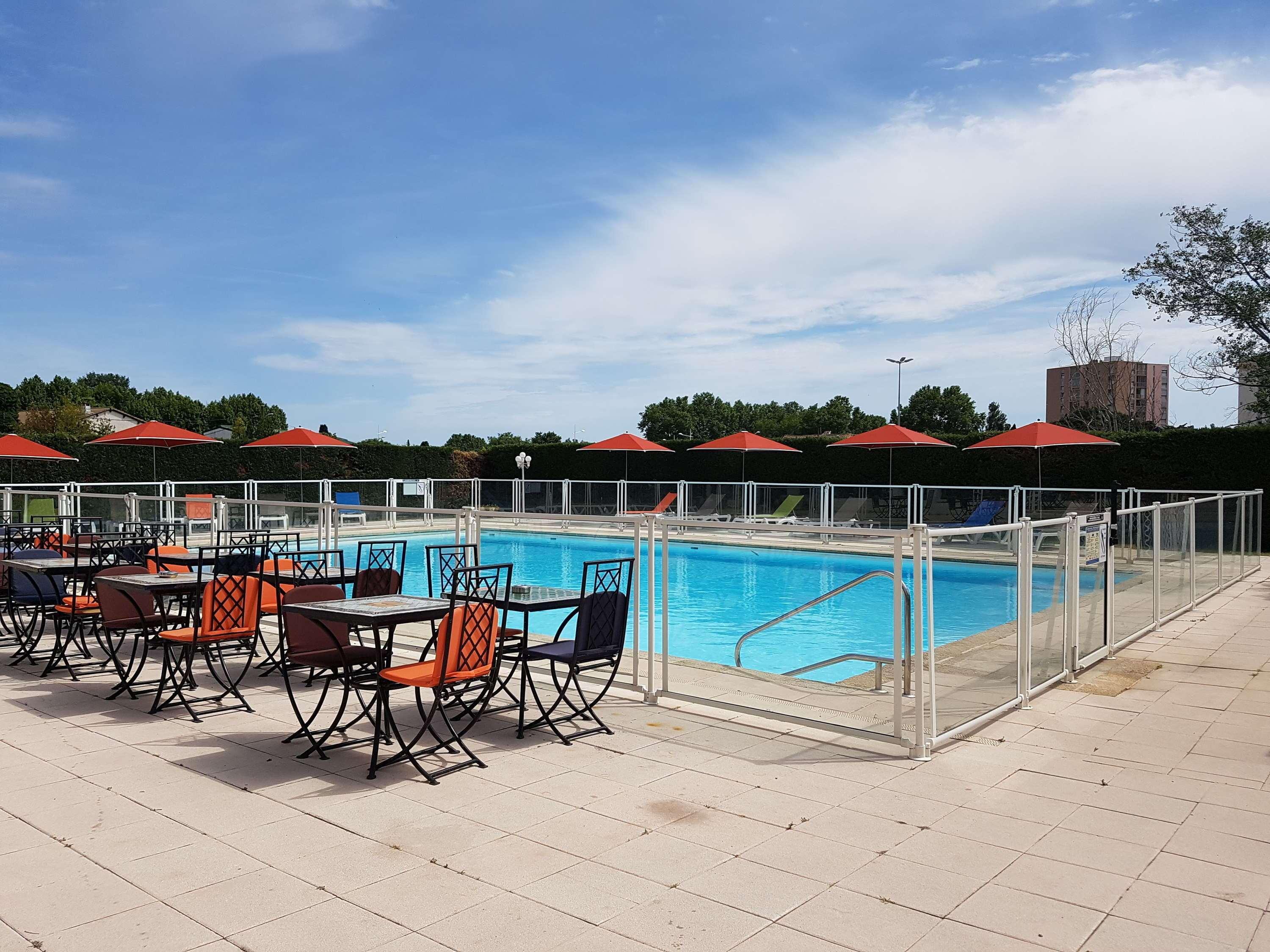 Hotel Ibis Styles Palais Des Congres 3*